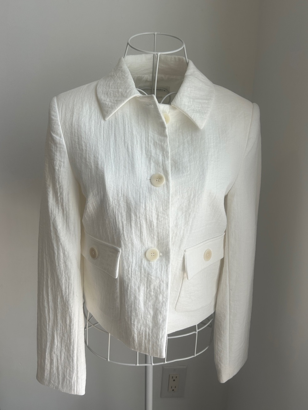Zara Off-White Textured Cropped Button Jacket
